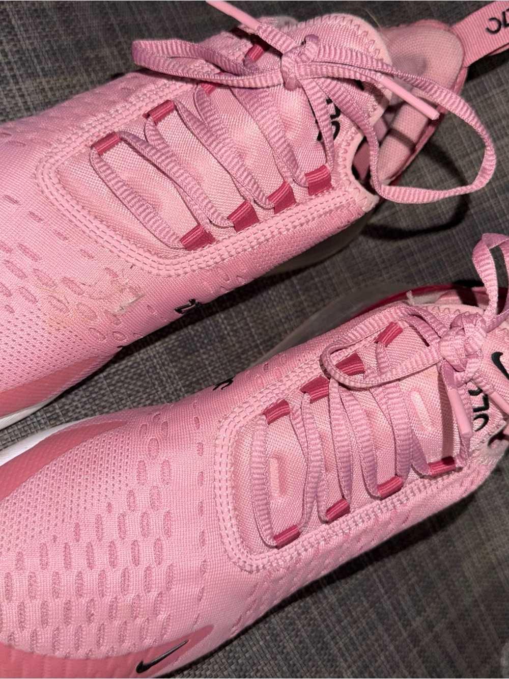 Nike Women’s Air Max 270 Pink with Black Swoosh - Picture 3 of 4